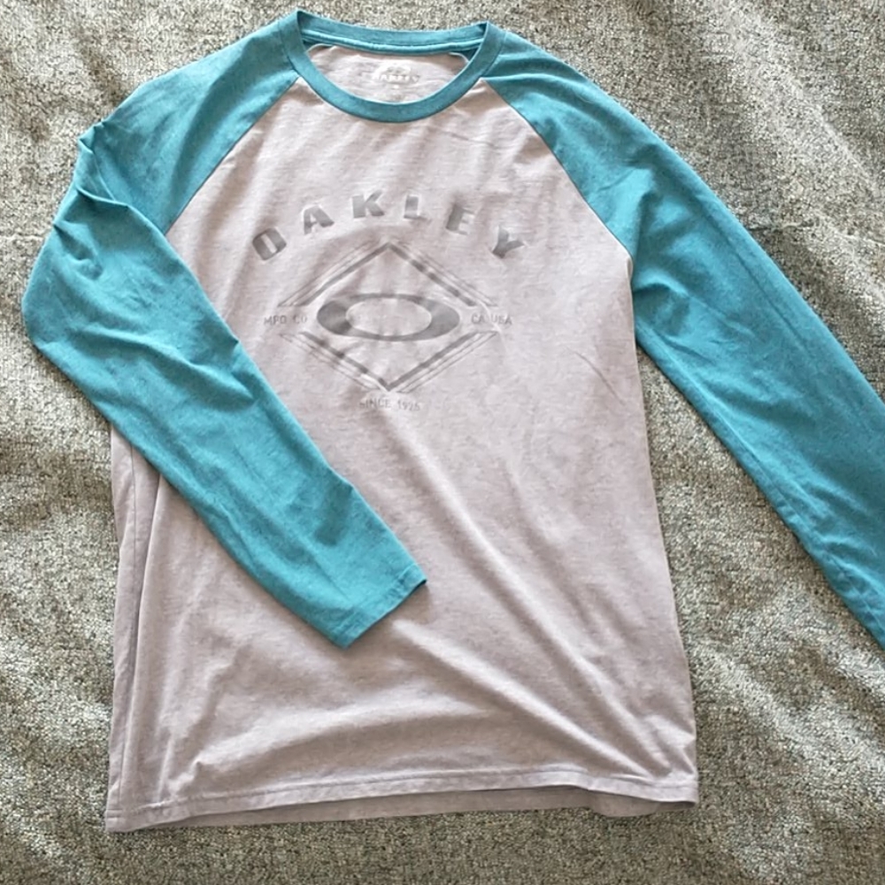 Men's Oakley long sleeve